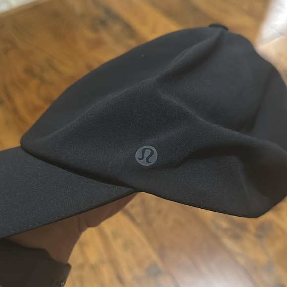 Lululemon hat - Picture 5 of 5